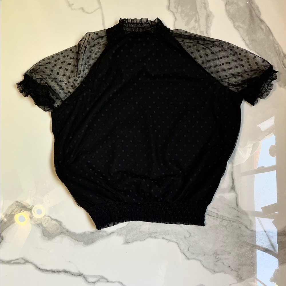 Notebuk black shirt